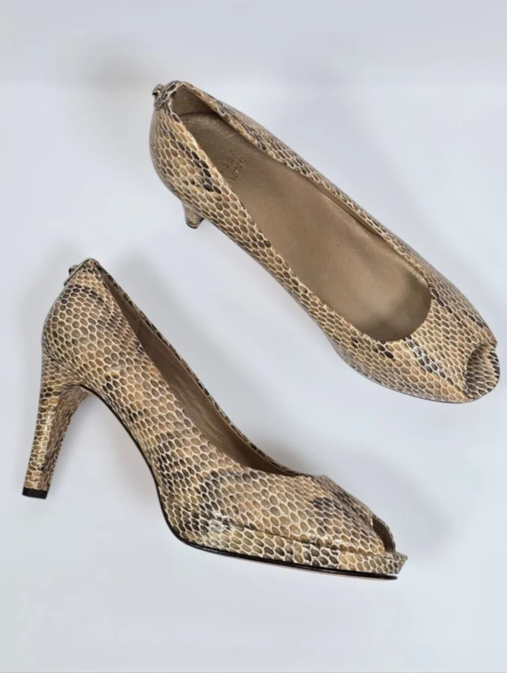 Stuart Weitzman Multicolor Python Embossed Leather Peep Toe Snakeskin Pumps 9.5